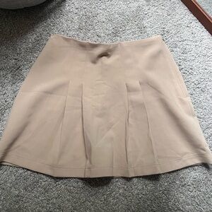 abercrombie pleated tan mini skort. size medium